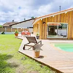 別荘 Cote Ouest, Elegance Piscine Et Pool-house