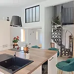 Cote Ouest, Elegance Piscine Et Pool-house