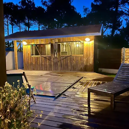 Cote Ouest, Elegance Piscine Et Pool-house *