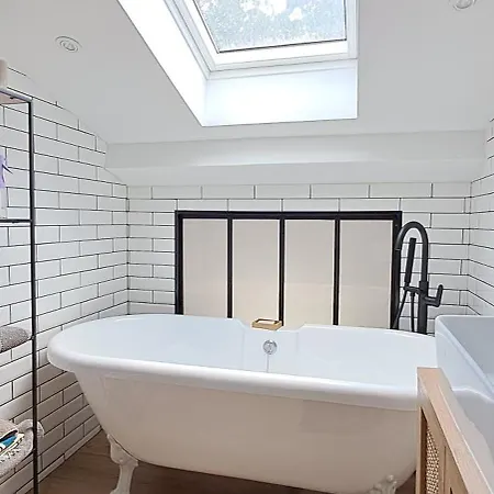 Cote Ouest, Elegance Piscine Et Pool-house